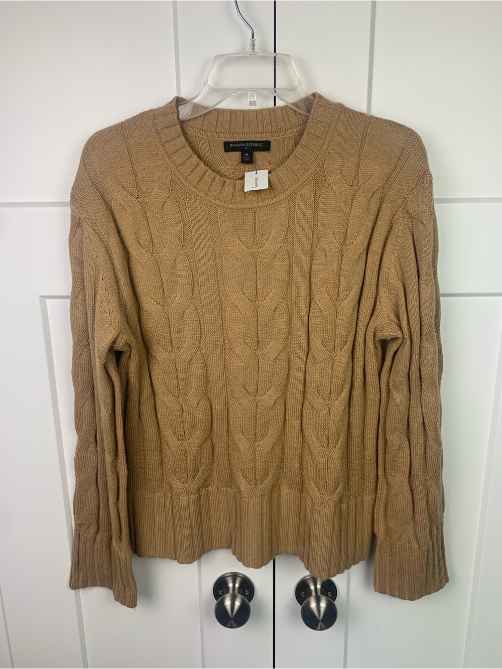 Banana Republic MEDIUM Cable Knit Sweater Camel Brown Pullover old money preppy